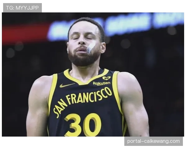 库里砍下40分成最年长控卫 创NBA历史新纪录